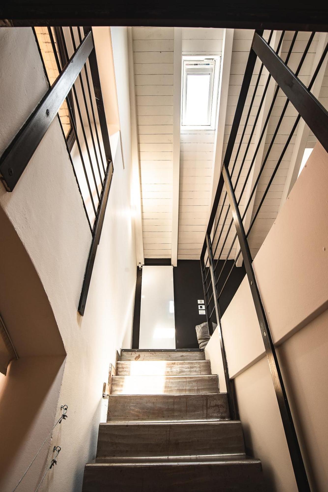 Luxury Industrial Apt Vicino Al Centro Con Garage Brescia Exterior photo